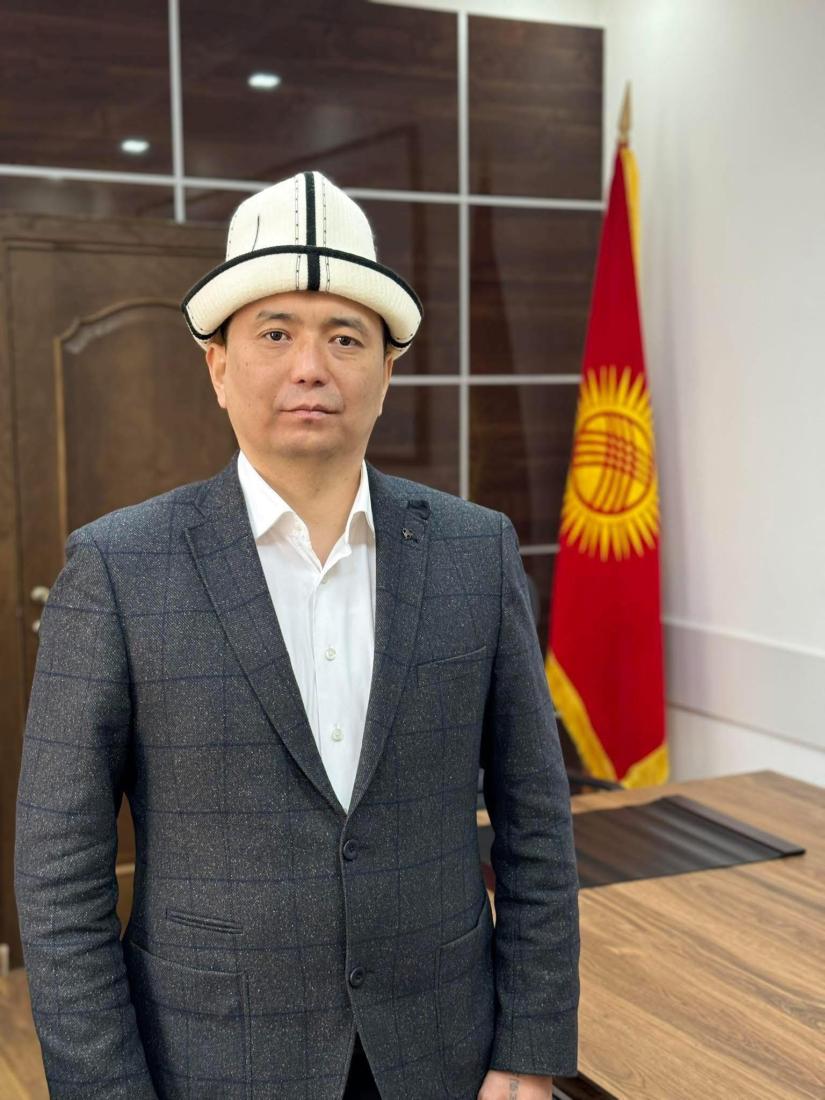 Н. Нишанов; Искренне поздравляю Вас с 8 декабря - Днем телевидения и радио!